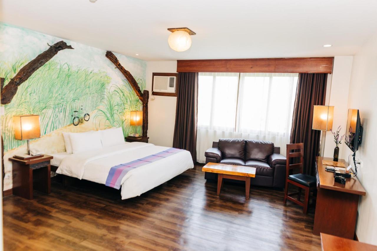 Nature'S Village Resort Баколод Экстерьер фото